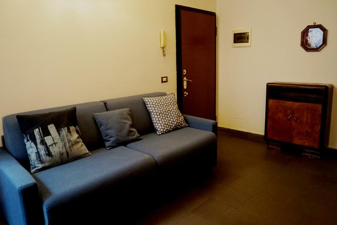 Studio Apartment Vicolo Lavandai Милано Екстериор снимка