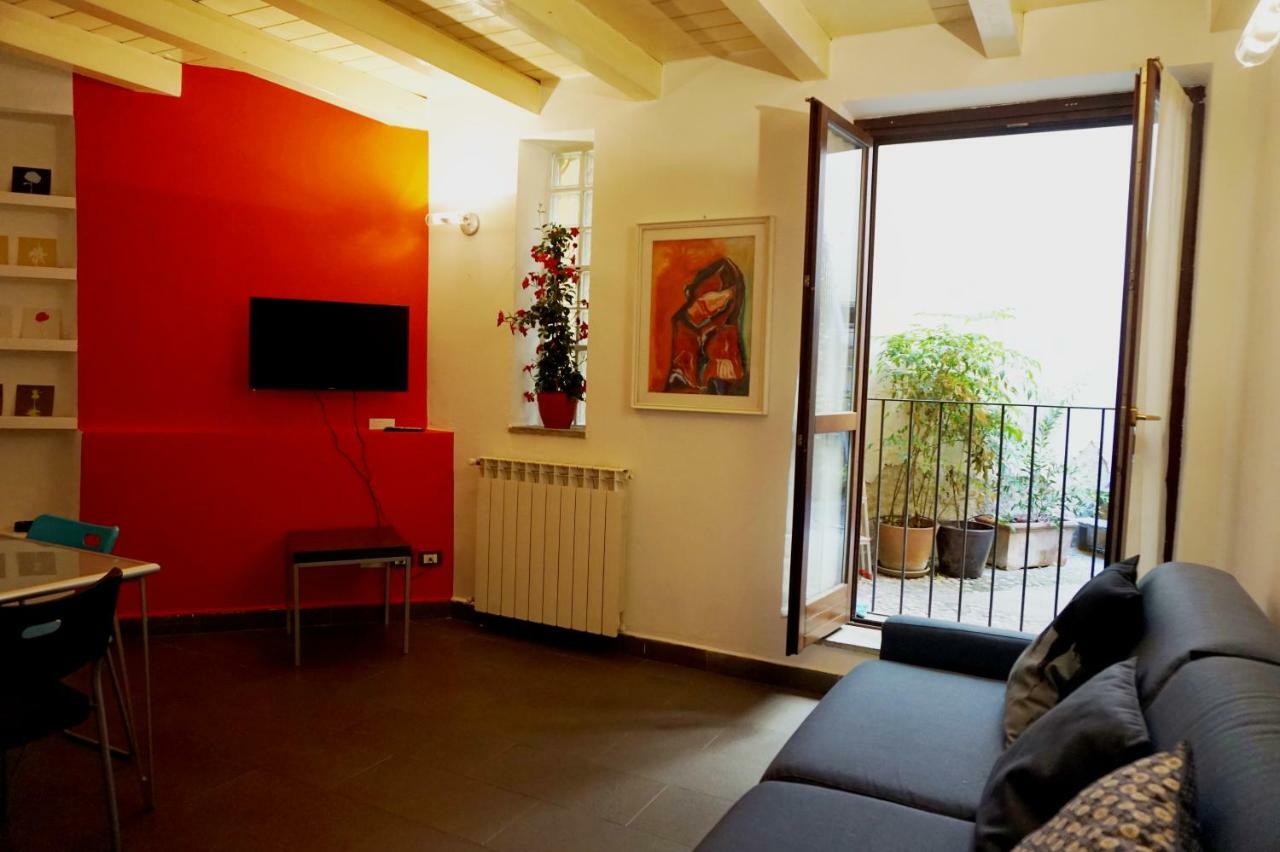 Studio Apartment Vicolo Lavandai Милано Екстериор снимка