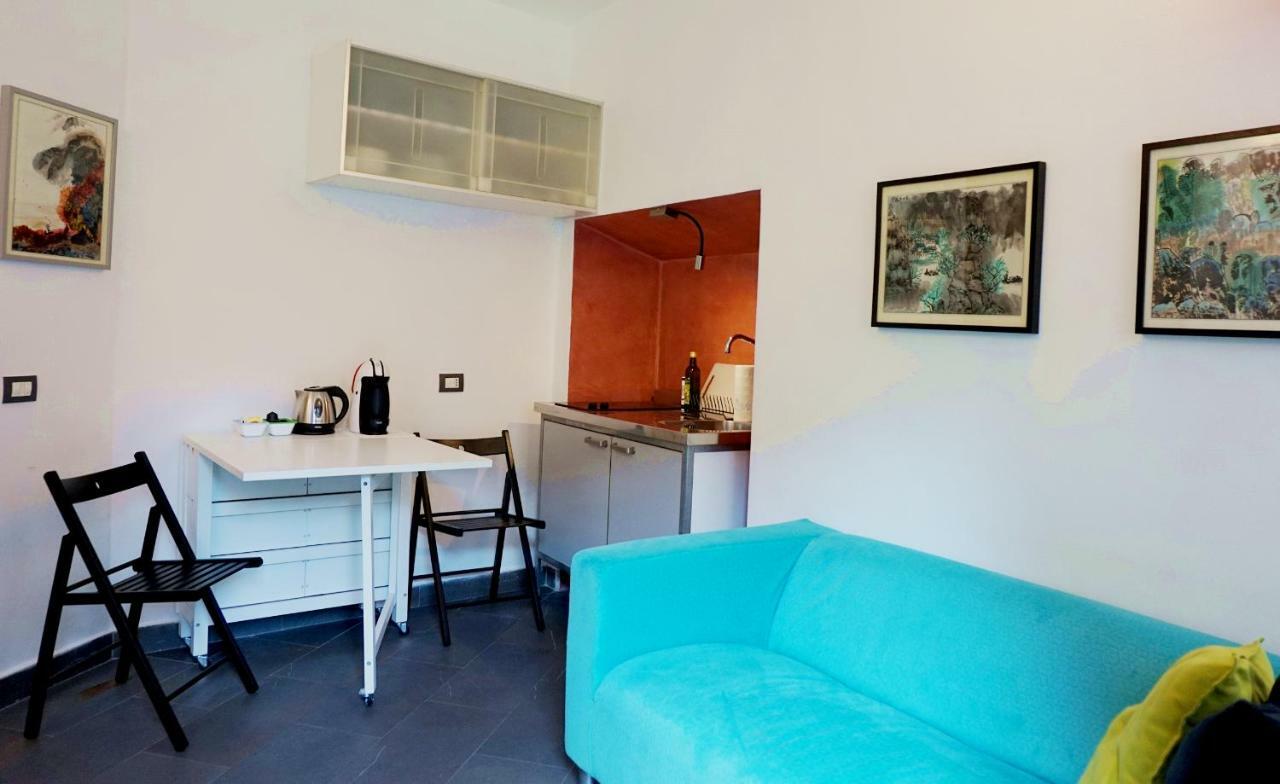 Studio Apartment Vicolo Lavandai Милано Екстериор снимка